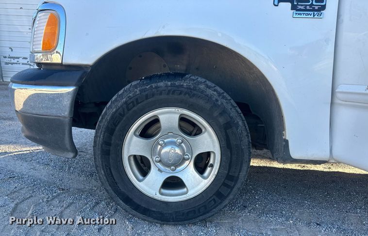 image for item IU9202 2003 Ford F150  SuperCab pickup truck