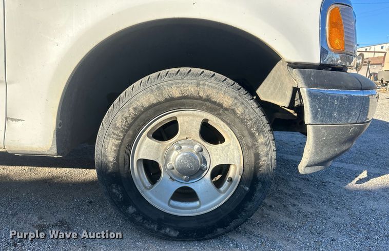 image for item IU9202 2003 Ford F150  SuperCab pickup truck