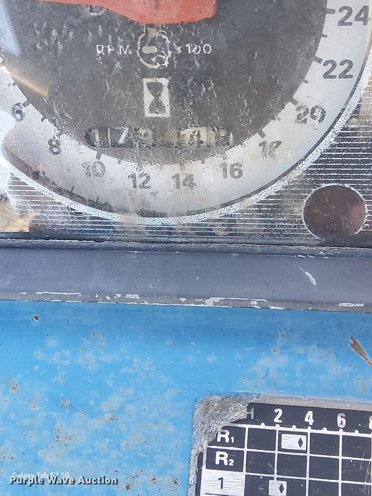 image for item JG9753 Ford 2600  tractor