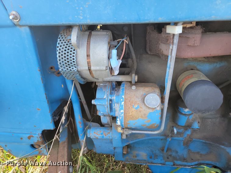image for item JG9753 Ford 2600  tractor