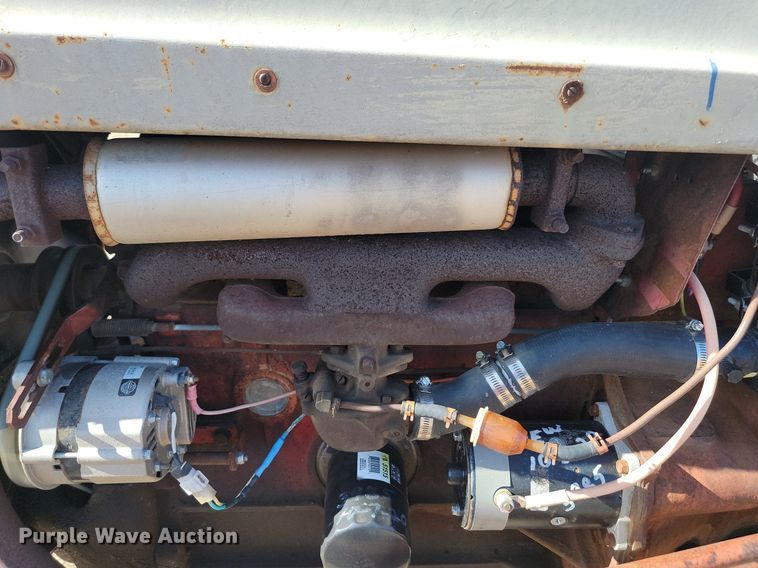 image for item JG9755 Ford  tractor