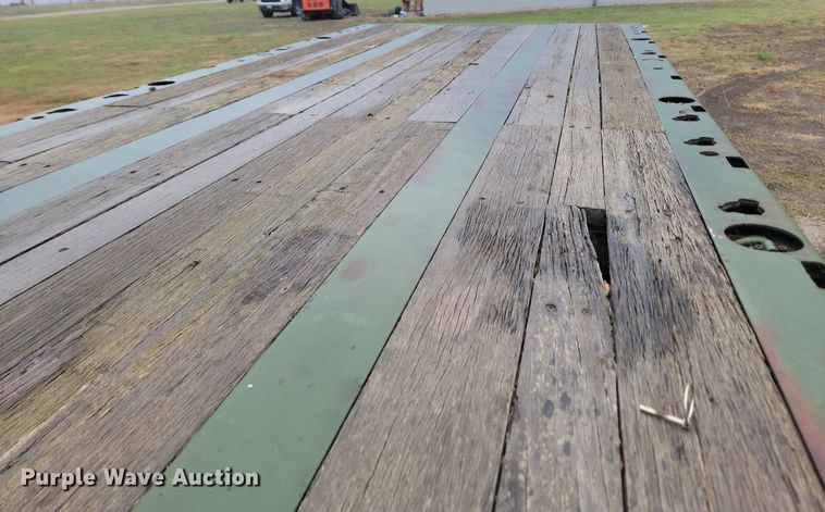 image for item JG9759 1992 Dyna M8714A2  flatbed trailer