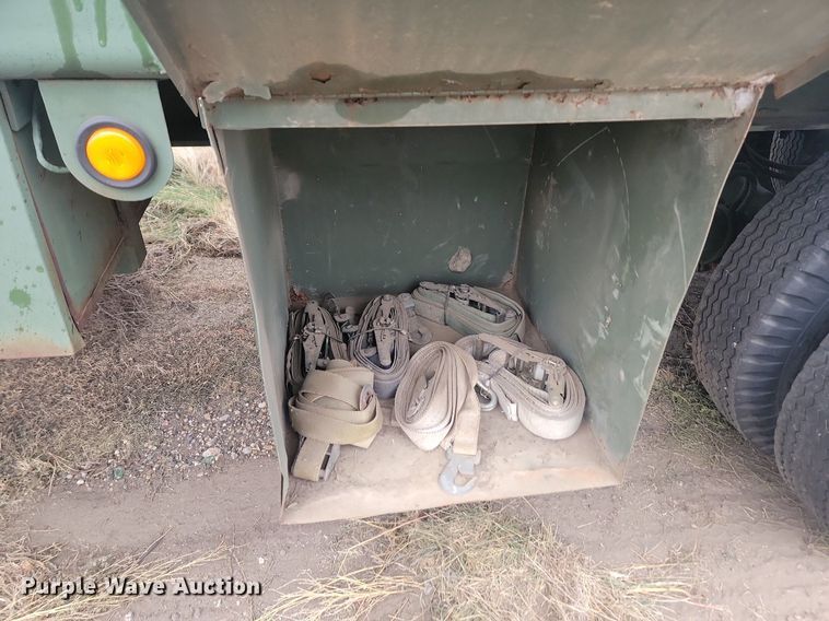 image for item JG9759 1992 Dyna M8714A2  flatbed trailer