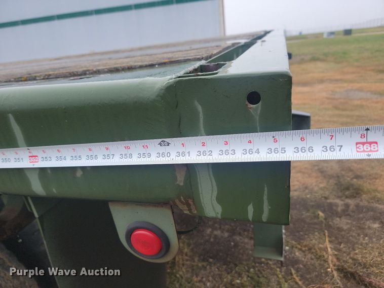 image for item JG9759 1992 Dyna M8714A2  flatbed trailer