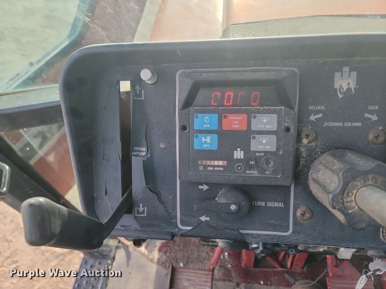 image for item KT9939 1979 International 1086  tractor