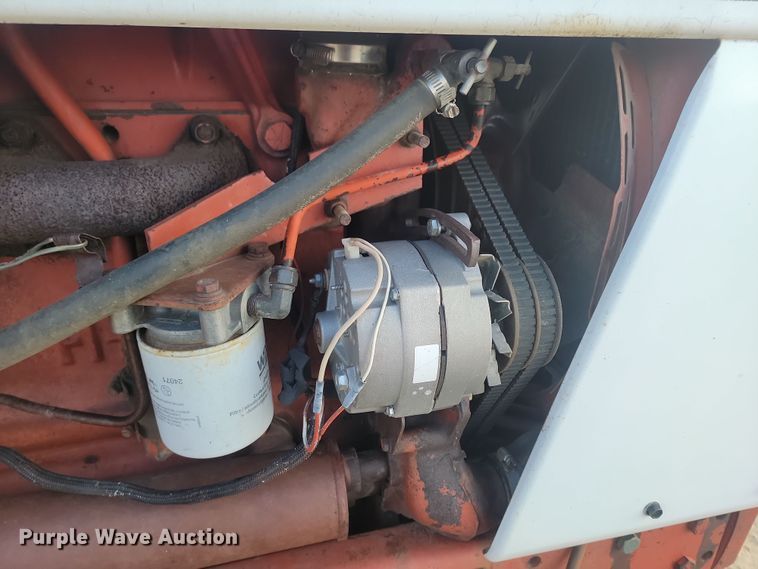 image for item KT9939 1979 International 1086  tractor