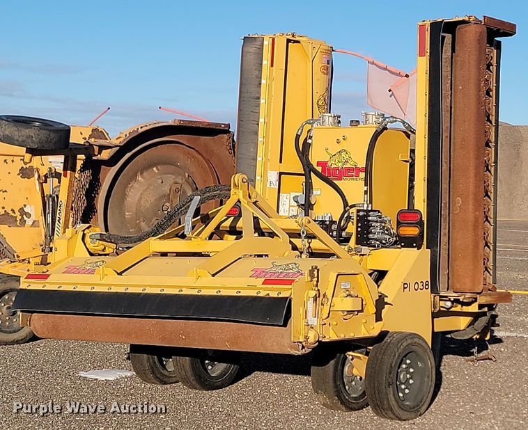 image for item KT9946 Tiger  batwing flail mower