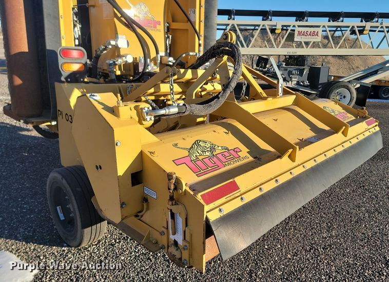 image for item KT9946 Tiger  batwing flail mower