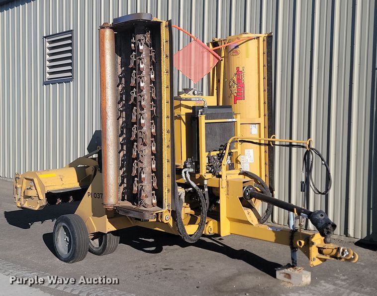 image for item KT9947 Tiger  batwing flail mower