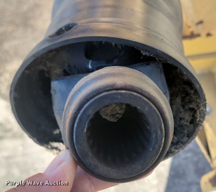 image for item KT9947 Tiger  batwing flail mower