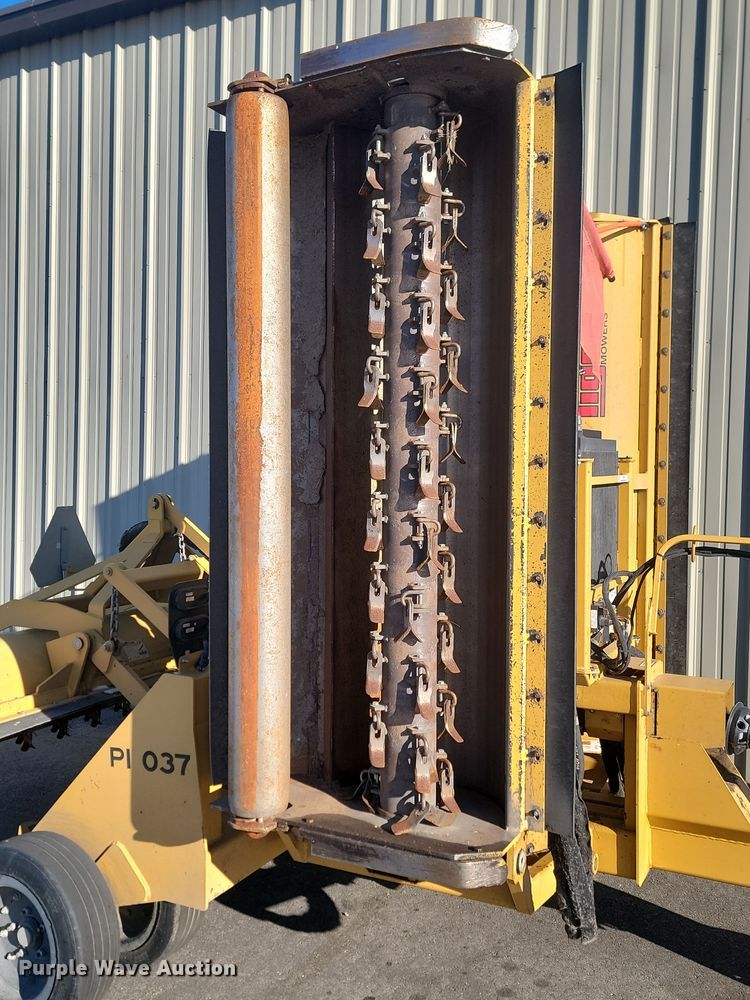 image for item KT9947 Tiger  batwing flail mower