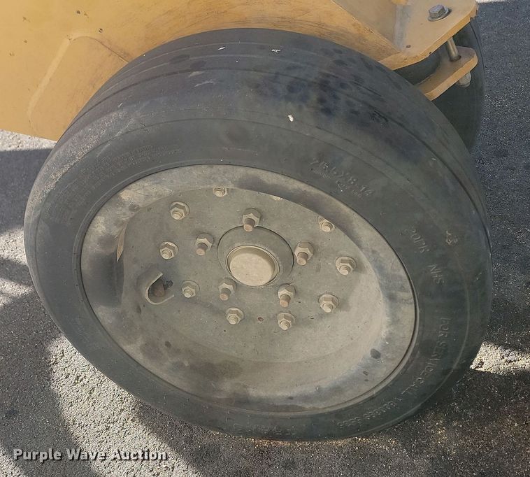 image for item KT9947 Tiger  batwing flail mower