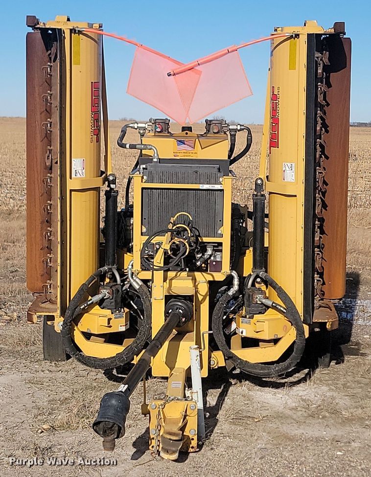 image for item KT9948 Tiger  batwing flail mower