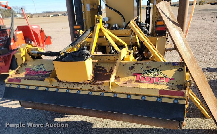 image for item KT9949 Tiger  batwing flail mower