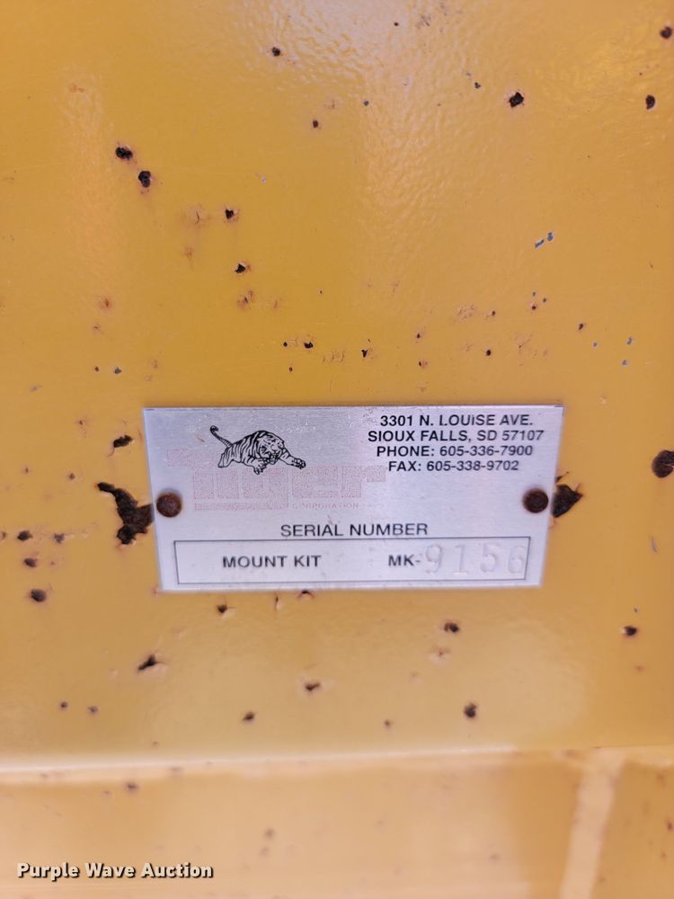 image for item KT9949 Tiger  batwing flail mower