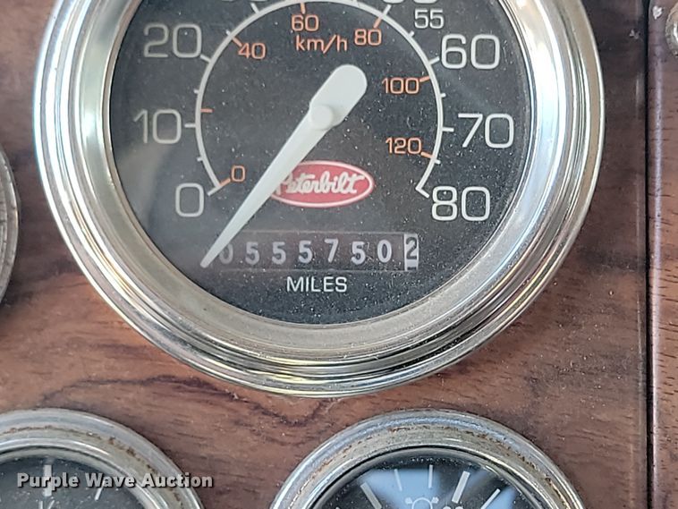 image for item KT9953 1996 Peterbilt 385  semi truck