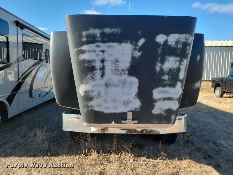 image for item KT9953 1996 Peterbilt 385  semi truck