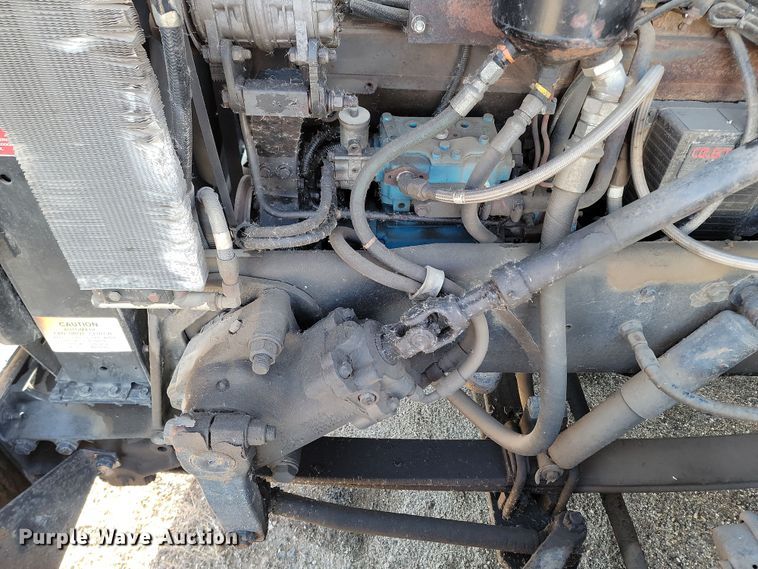 image for item KT9953 1996 Peterbilt 385  semi truck