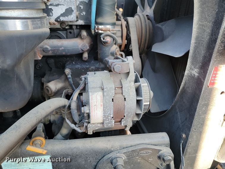 image for item KT9953 1996 Peterbilt 385  semi truck