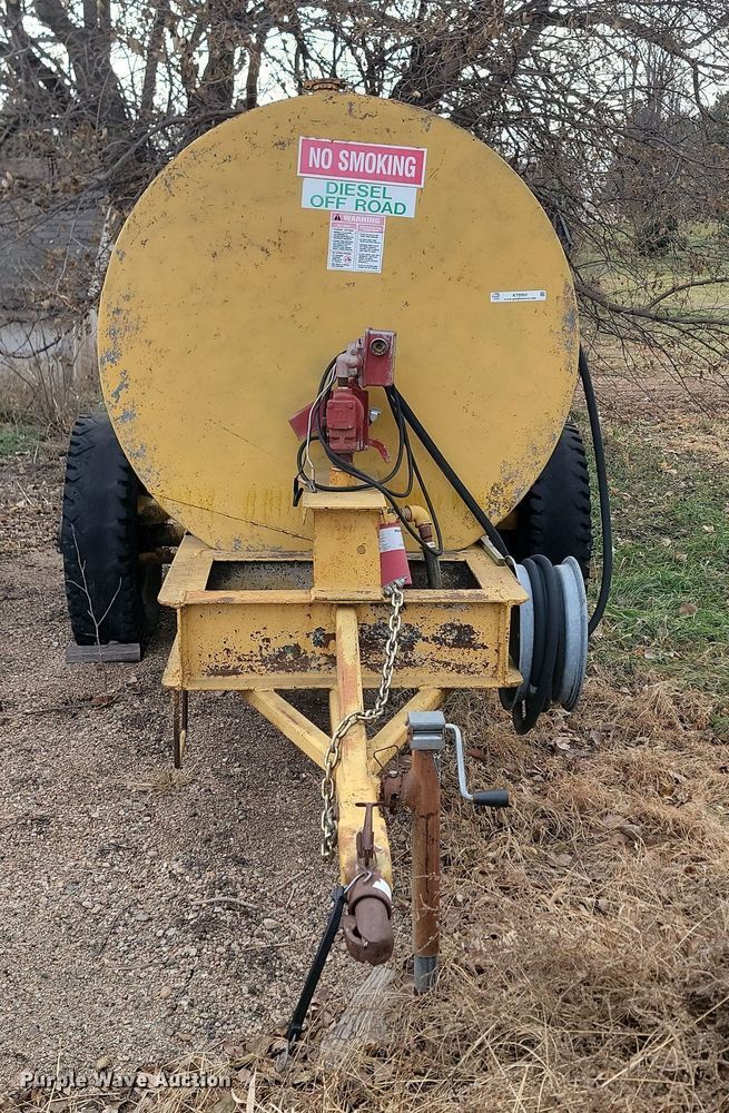 image for item KT9992 Fuel tank trailer