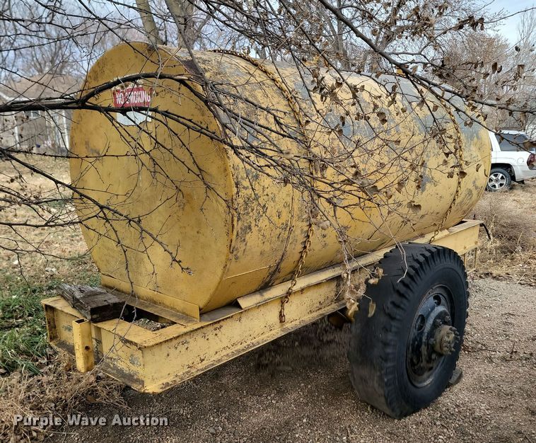 image for item KT9992 Fuel tank trailer
