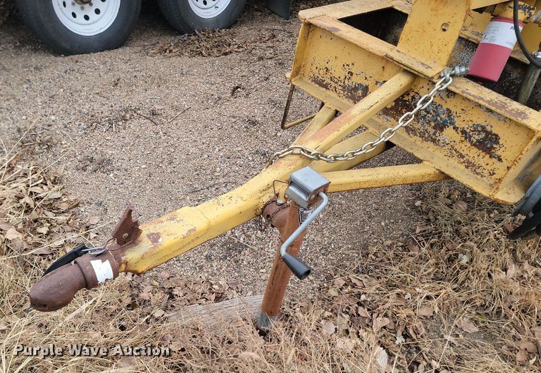 image for item KT9992 Fuel tank trailer