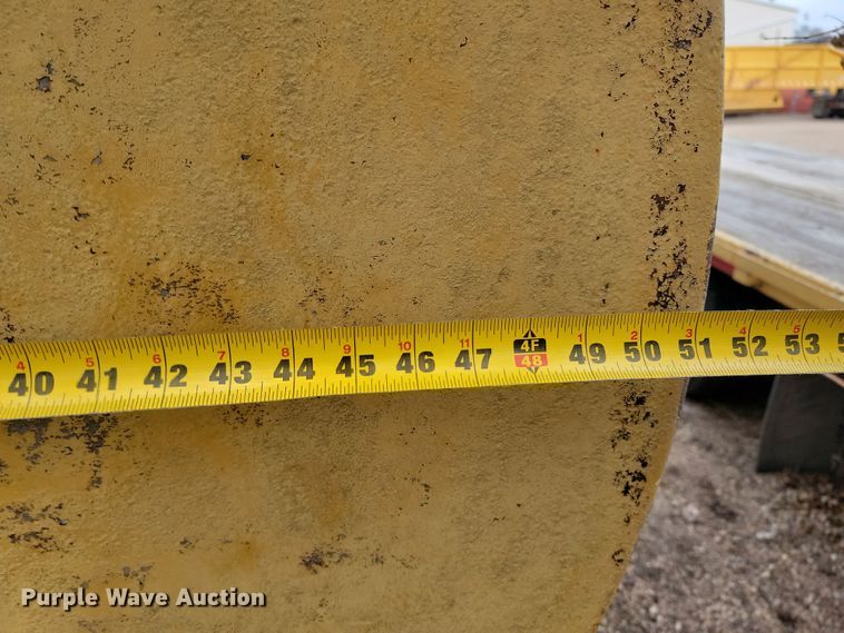 image for item KT9992 Fuel tank trailer