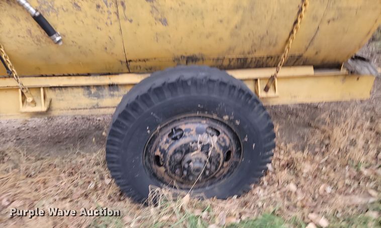 image for item KT9992 Fuel tank trailer