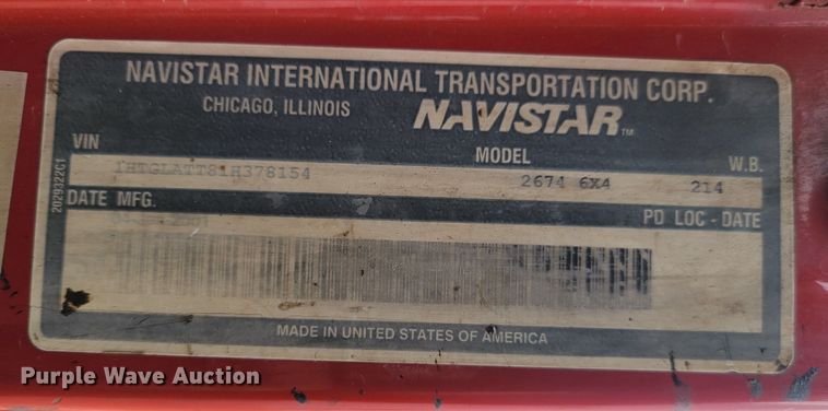 image for item KT9995 2001 International 2674  oil distributor truck