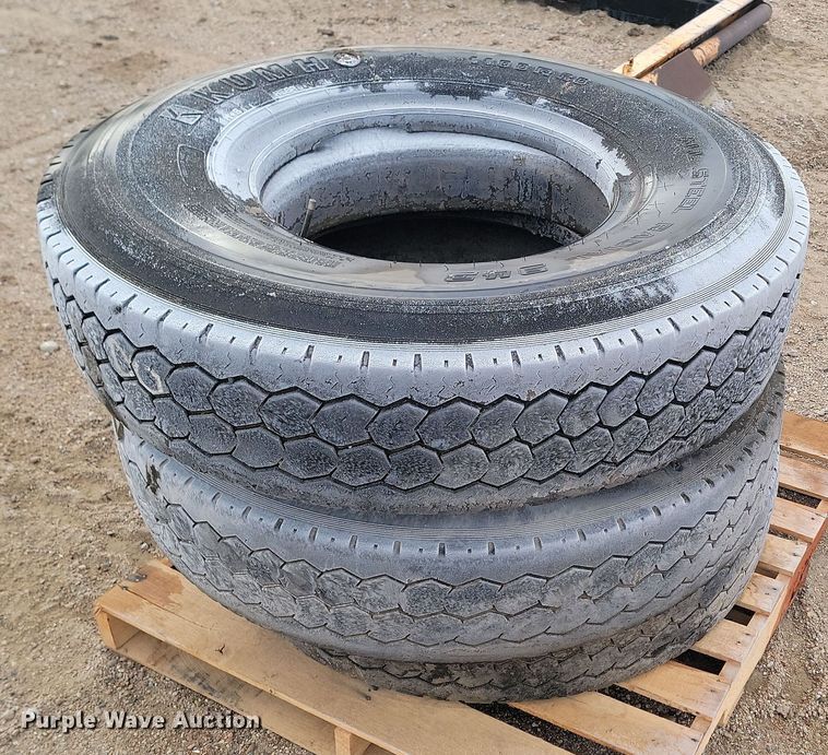 image for item KU9001 (3) 11.00R20 tires