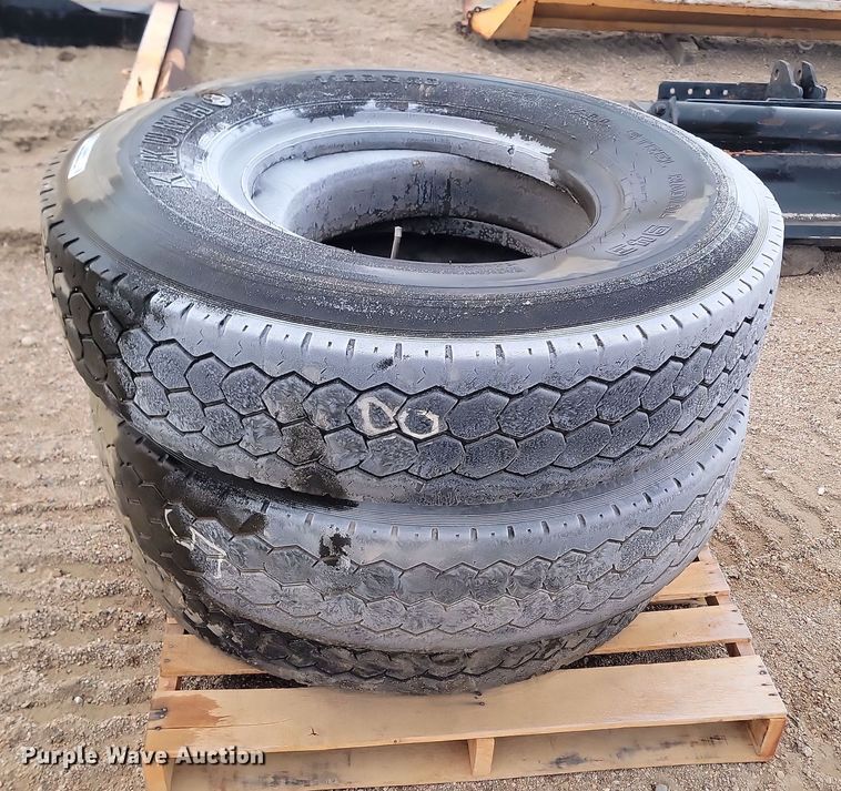 image for item KU9001 (3) 11.00R20 tires