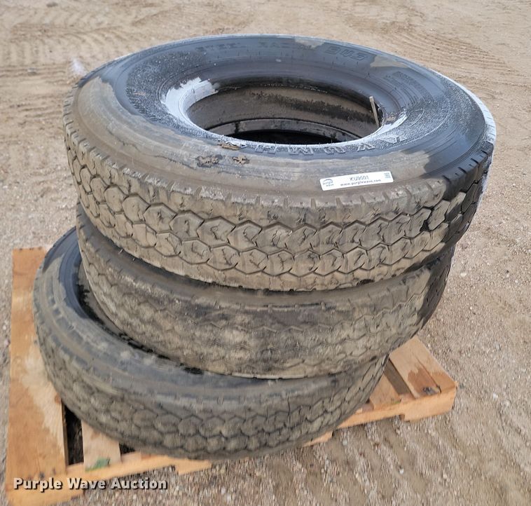 image for item KU9001 (3) 11.00R20 tires