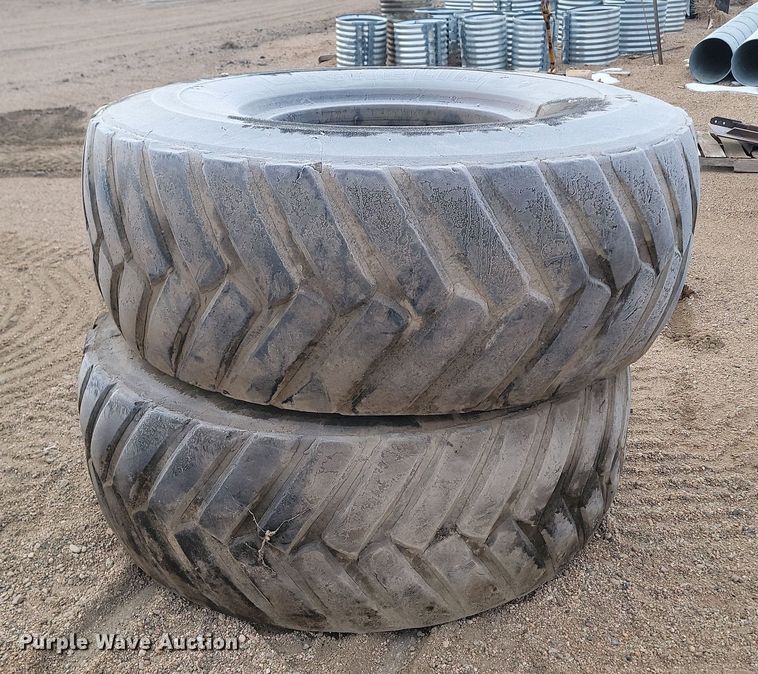 image for item KU9003 (2) Michelin 23.5R25 tires