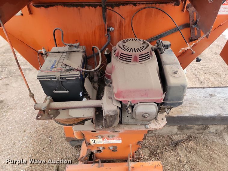 image for item KU9004 Swenson  spreader