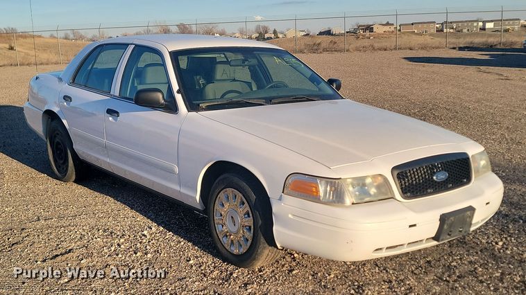 image for item KU9020 2005 Ford Crown Victoria Police Interceptor