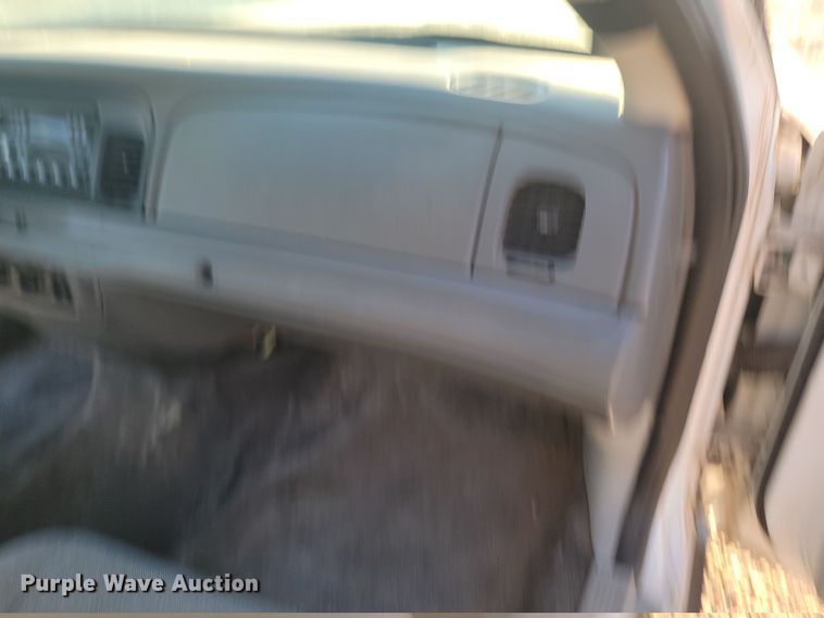 image for item KU9020 2005 Ford Crown Victoria Police Interceptor