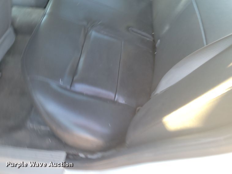 image for item KU9020 2005 Ford Crown Victoria Police Interceptor