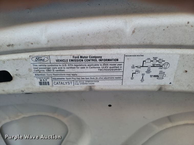 image for item KU9020 2005 Ford Crown Victoria Police Interceptor