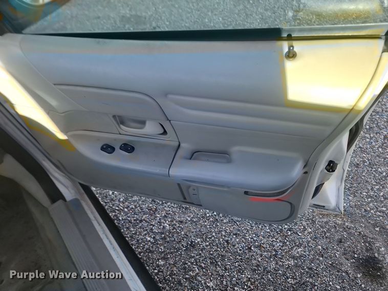 image for item KU9021 2001 Ford Crown Victoria Police Interceptor