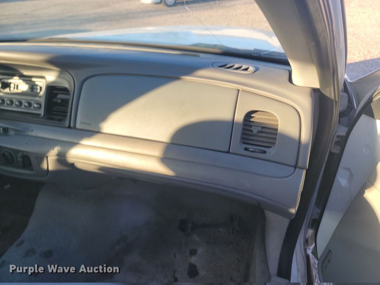 image for item KU9021 2001 Ford Crown Victoria Police Interceptor