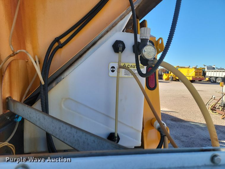 image for item KU9031 2010 International  Work Star 7600 SFA dump truck