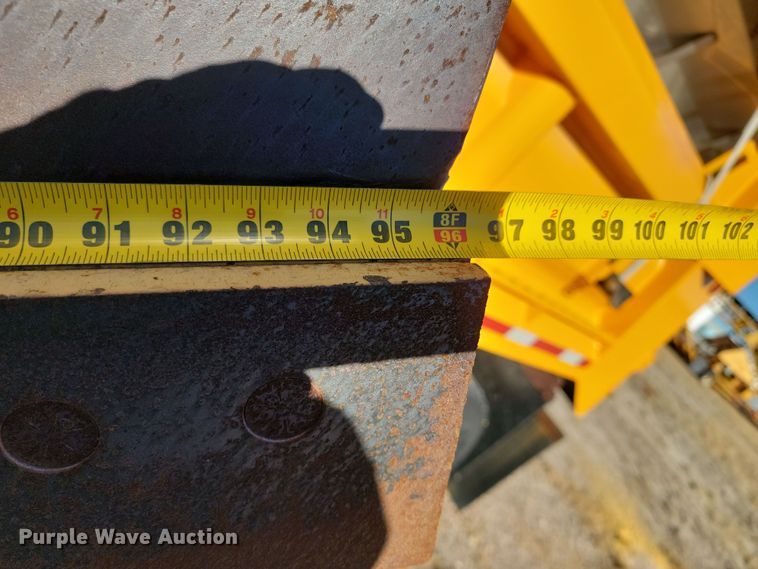 image for item KU9031 2010 International  Work Star 7600 SFA dump truck