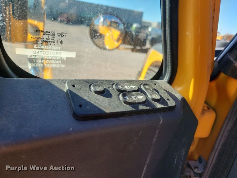 image for item KU9031 2010 International  Work Star 7600 SFA dump truck