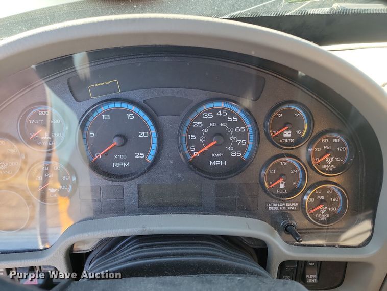 image for item KU9031 2010 International  Work Star 7600 SFA dump truck