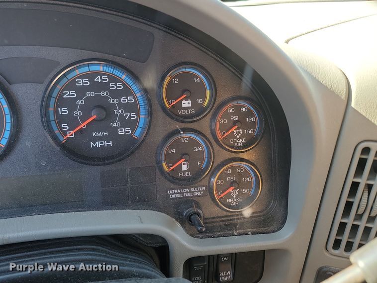 image for item KU9031 2010 International  Work Star 7600 SFA dump truck