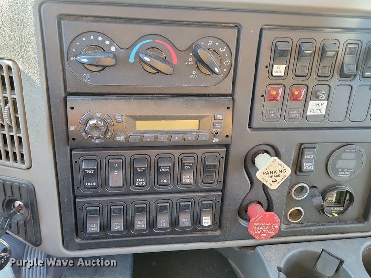 image for item KU9031 2010 International  Work Star 7600 SFA dump truck