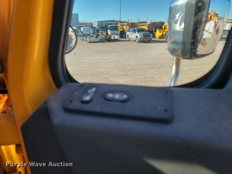 image for item KU9031 2010 International  Work Star 7600 SFA dump truck