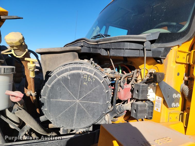 image for item KU9031 2010 International  Work Star 7600 SFA dump truck