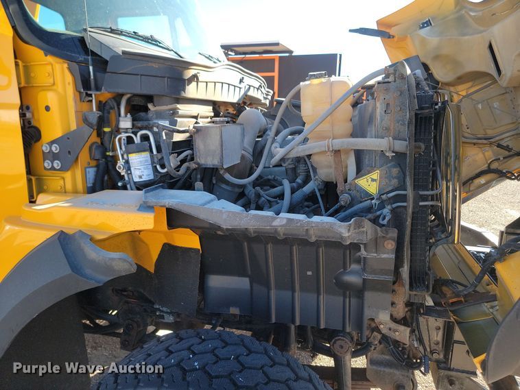 image for item KU9031 2010 International  Work Star 7600 SFA dump truck