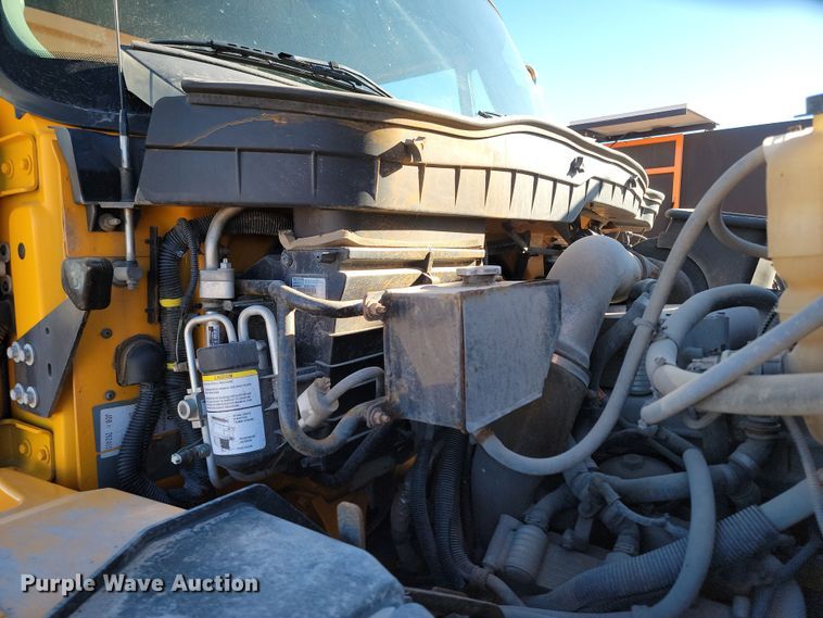 image for item KU9031 2010 International  Work Star 7600 SFA dump truck